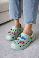 Women & Girls clogs